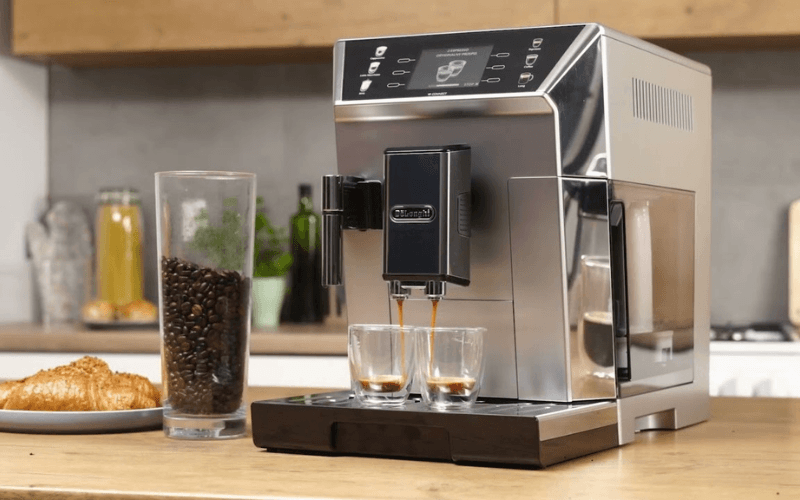 Máy pha cà phê tự động De'Longhi Prima Donna Class ECAM 550.85.MS màu