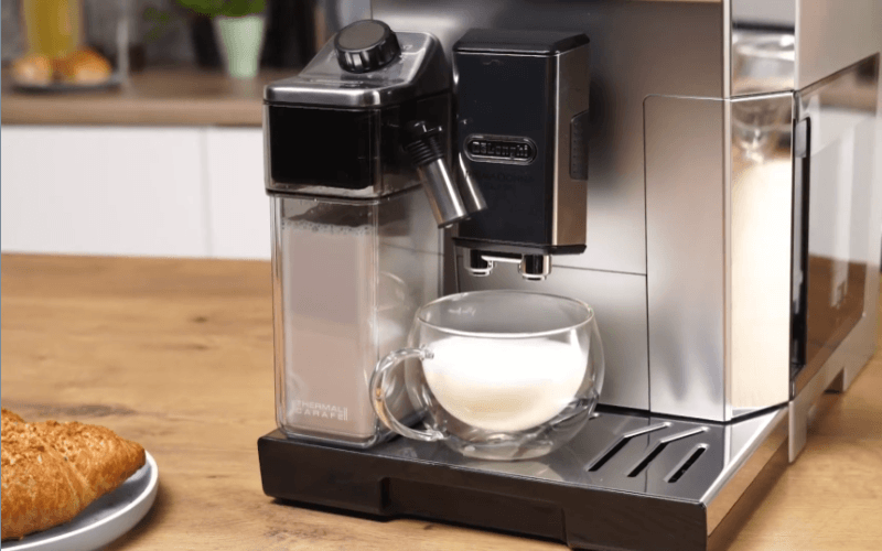 Máy pha cà phê tự động De'Longhi Prima Donna Class ECAM 550.85.MS màu