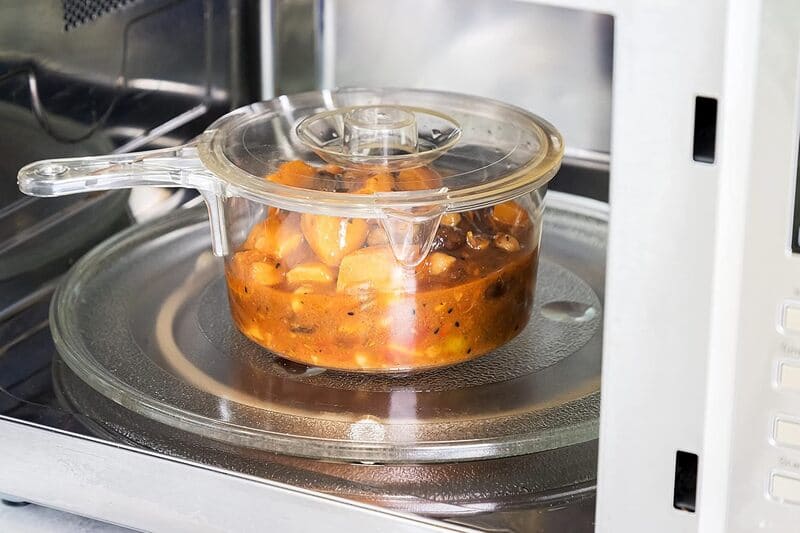 Nồi nấu ăn KitchenCraft sử dụng trong lò vi sóng với nắp thông hơi và tay cầm chắc chắn