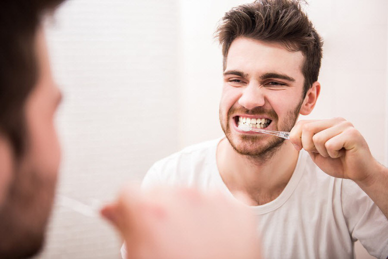 Chăm sóc răng miệng kỹ càng