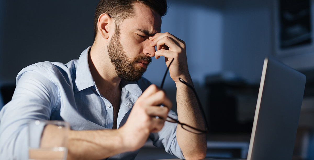 Sử dụng thiết bị điện tử liên tục