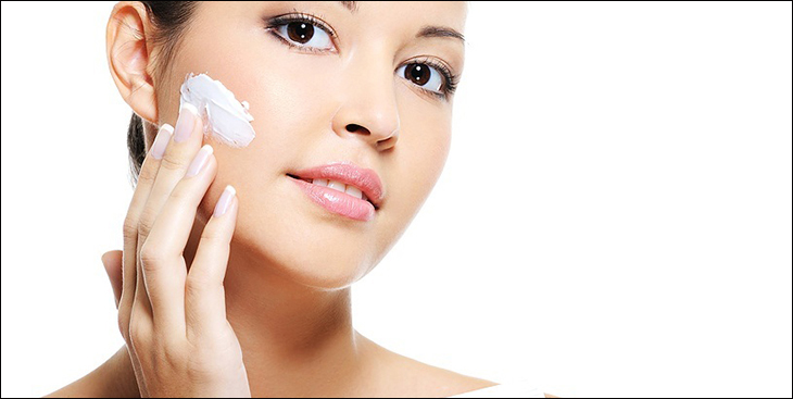 Sử dụng kem dưỡng ẩm