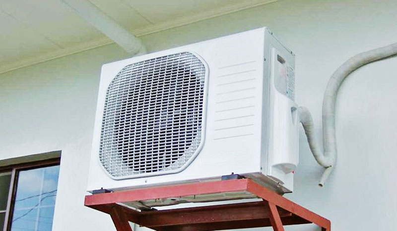 Bụi bẩn bám bên trong ống gây cản trở vận hành hệ thống làm mát