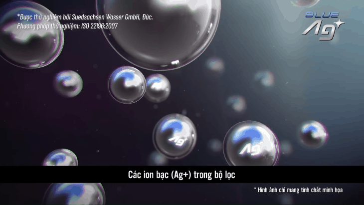 Công nghệ Blue Ag+ giúp tủ lạnh luôn sạch sẽ, loại bỏ đến 99,99% vi khuẩn, hạn chế lây mùi