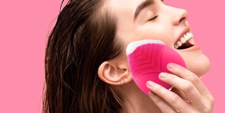 Việc sử dụng máy rửa mặt giúp người dùng tối ưu hóa thời gian làm sạch da mặt