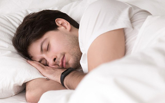 Ngủ nhiều hơn vào cuối tuần có thể giúp bạn bù đăp giấc ngủ đã mất