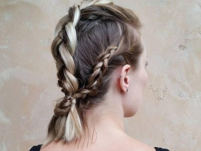 Tết tóc kiểu Mohawk