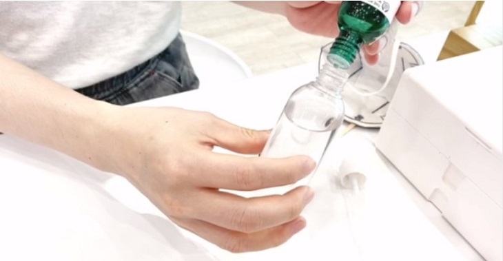 Nhỏ 3ml tinh dầu tràm nguyên chất