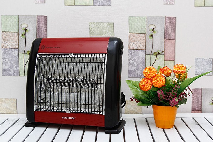 Tuyệt đối không để máy sưởi hồng ngoại Sunhouse SHD7013 ở khu vực có nước nhằm hạn chế tối đa tình trạng chập cháy