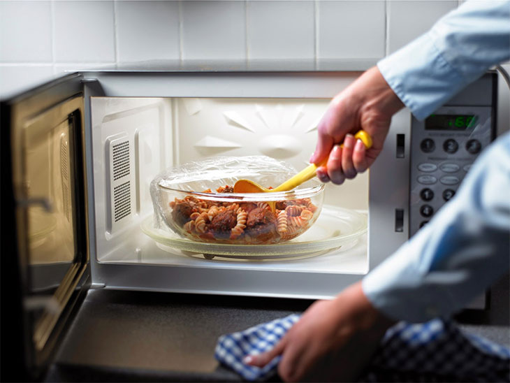 Các bước cần nhớ khi hâm nóng thức ăn