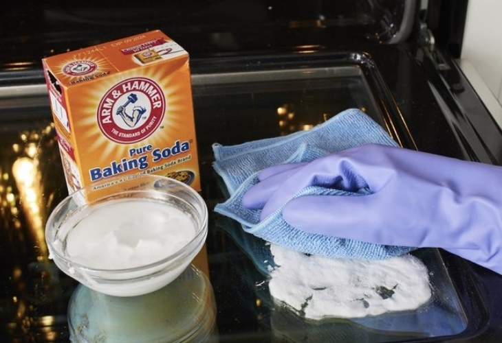Sử dụng Baking soda làm sạch lò nướng