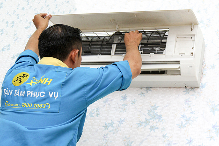 Vệ sinh máy lạnh định kì