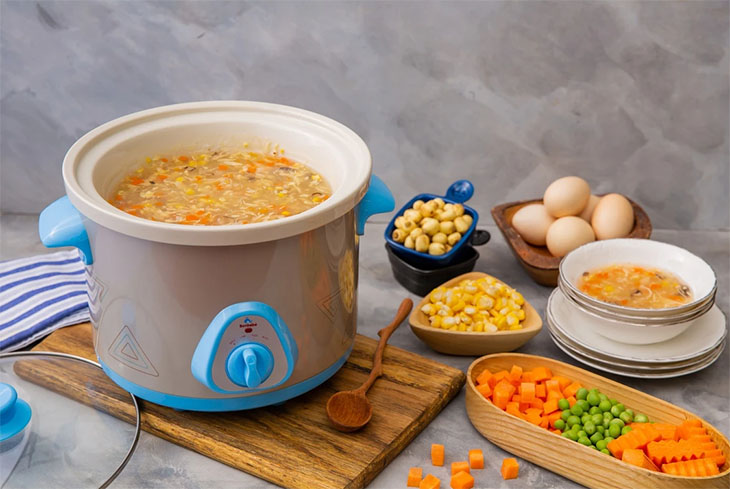 Nồi nấu chậm thích hợp để làm mềm nguyễn thức ăn cho nhà có trẻ nhỏ, ăn dặm