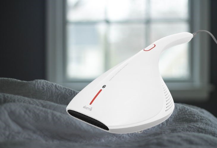 Máy hút bụi đệm giường Deerma CM800 có công suất lớn và lực hút tốt giúp làm sạch hoàn toàn bụi bẩn trên giường
