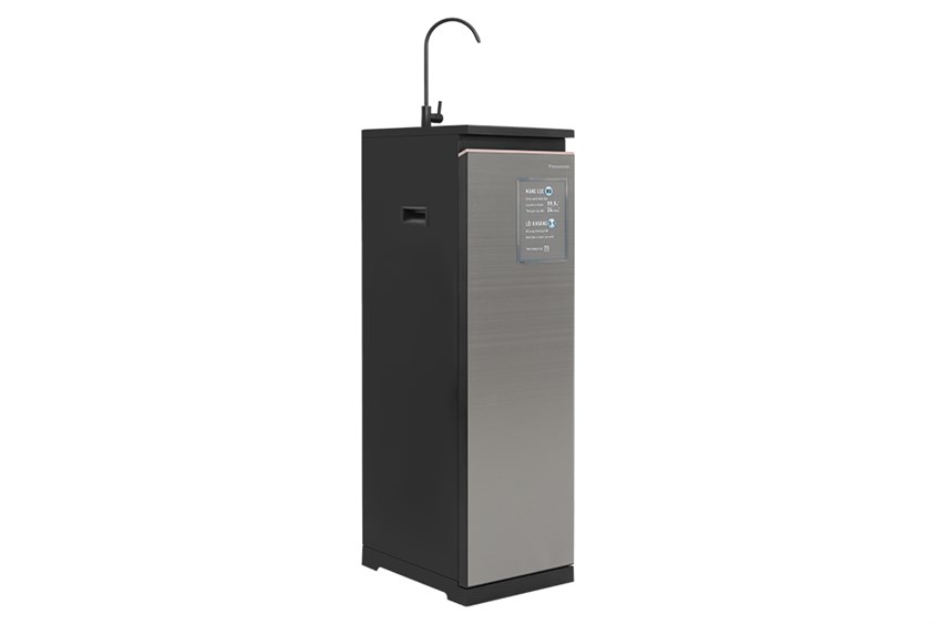Máy lọc nước RO Panasonic TK-CA813F-VN 7 lõi có thiết kế dạng tủ đứng, giúp dễ dàng bố trí trong nhiều không gian khác nhau
