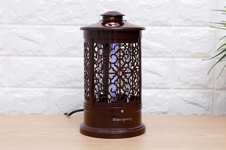 Đèn bắt muỗi Điện Quang ĐQ EML03 BR thu hút muỗi với ánh sáng tím, không sử dụng hóa chất, tia độc hại, an toàn với sức khỏe