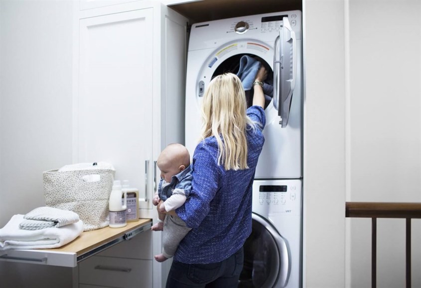 Không nên tự ý mở nắp máy khi máy sấy đang hoạt động vì dễ làm máy nhanh hỏng hơn