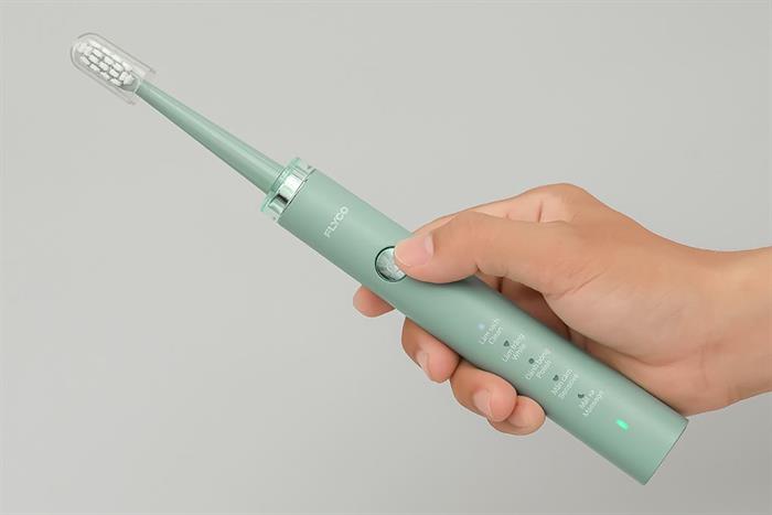 Bàn chải điện Flyco FT1701VN có thể hỗ trợ một số người gặp vấn đề về cơ khớp
