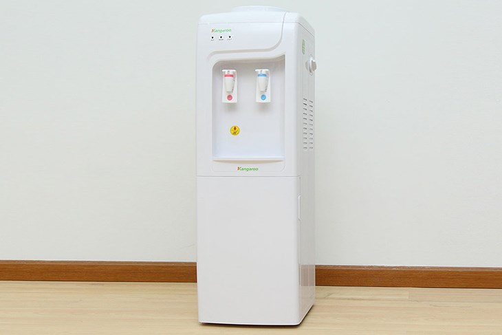 Cây nước nóng lạnh Kangaroo KG3331 565W sở hữu kiểu dáng nhỏ gọn, không chiếm nhiều không gian