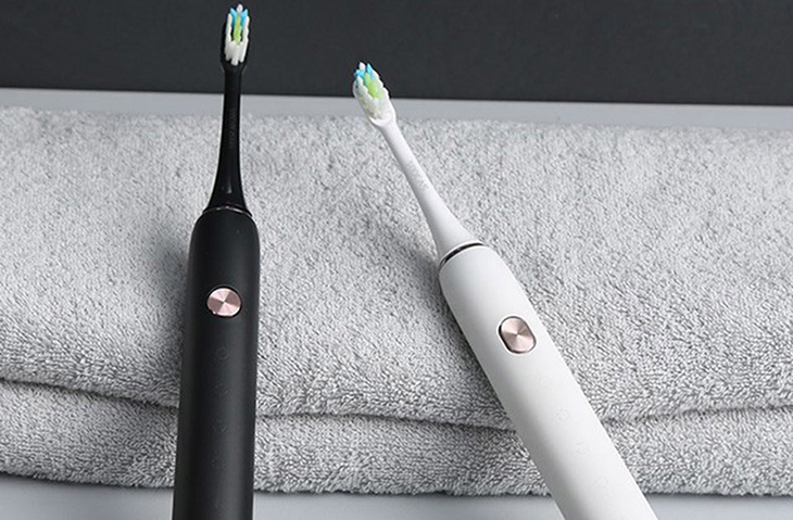Bàn chải điện dùng pin