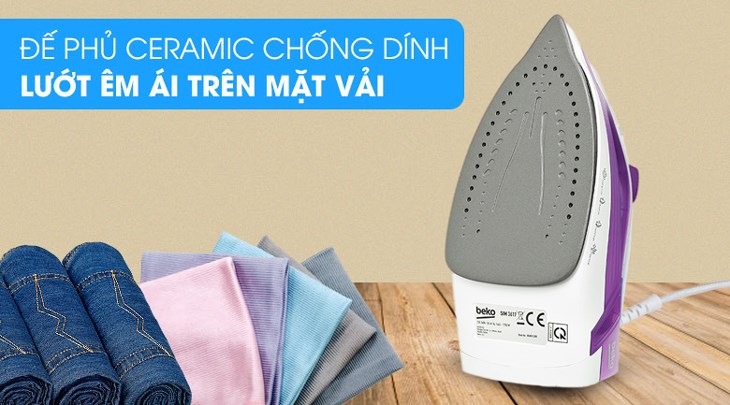 Mặt đế bàn ủi hơi nước Beko SIM3617 1750W được phủ Ceramic chống dính, lướt êm ái trên mọi bề mặt vải