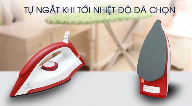 Bàn ủi khô Electrolux EDI1004 1300W được trang bị tính năng tự ngắt khi đến nhiệt độ đã chọn, giúp gia tăng độ bền cho sản phẩm