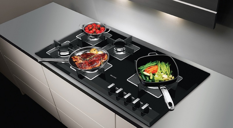 Nấu thức ăn nhanh hơn nhờ bếp ga kết hợp với bếp từ