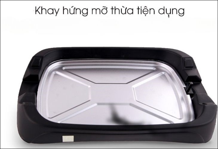 Bếp nướng điện Sunhouse SHD4602 có khay chứa nước hạn chế khói và hứng mỡ thừa vô cùng tiện lợi