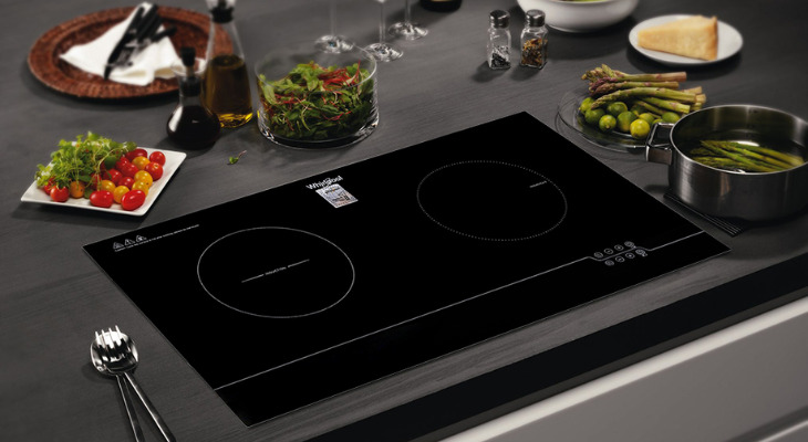 Bếp từ Whirlpool được trang bị nhiều vùng nấu tiện dụng