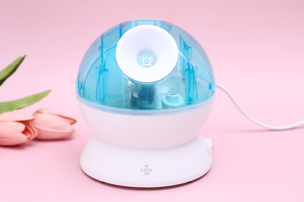 Máy xông hơi mặt có khả năng loại bỏ độc tố do bụi bẩn, thúc đẩy quá trình lưu thông máu,...