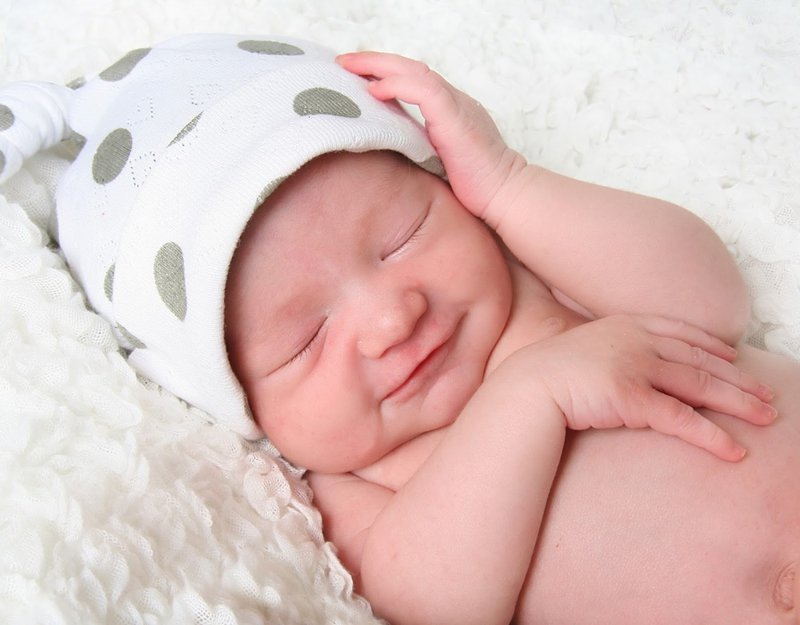 Chuẩn bị mũ thóp cho bé