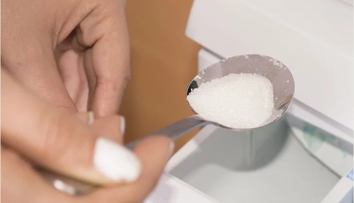 Dùng borax (hàn the)