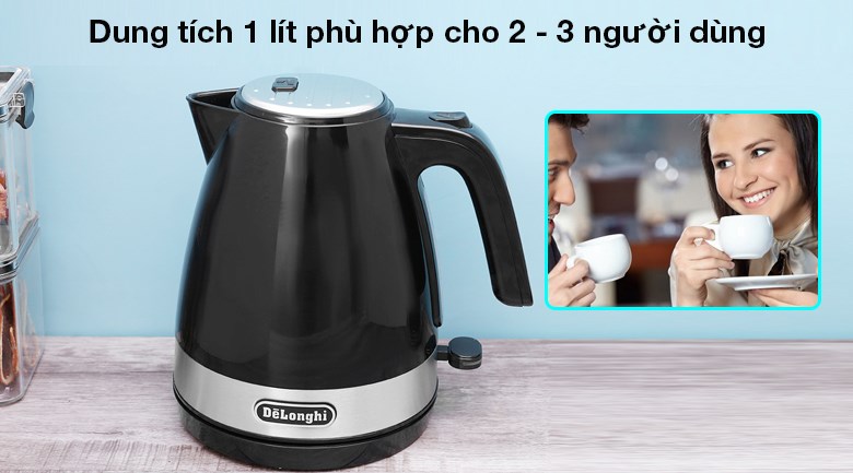 Bình đun siêu tốc Delonghi 1 lít KBLA2000.BK có dung tích 1 lít đáp ứng đủ nhu cầu sử dụng cho gia đình từ 2 - 3 thành viên