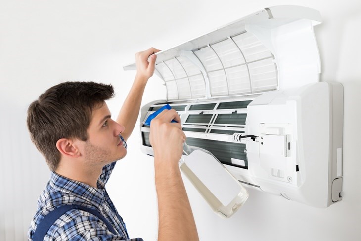 Vệ sinh máy lạnh định kỳ để tăng tuổi thọ của block máy lạnh