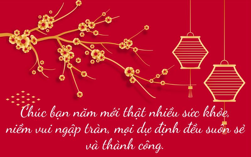Hình ảnh Tết truyền thống với hoa mai, hoa đào, bánh chưng gợi cảm giác sum vầy, ấm áp ngày đầu năm