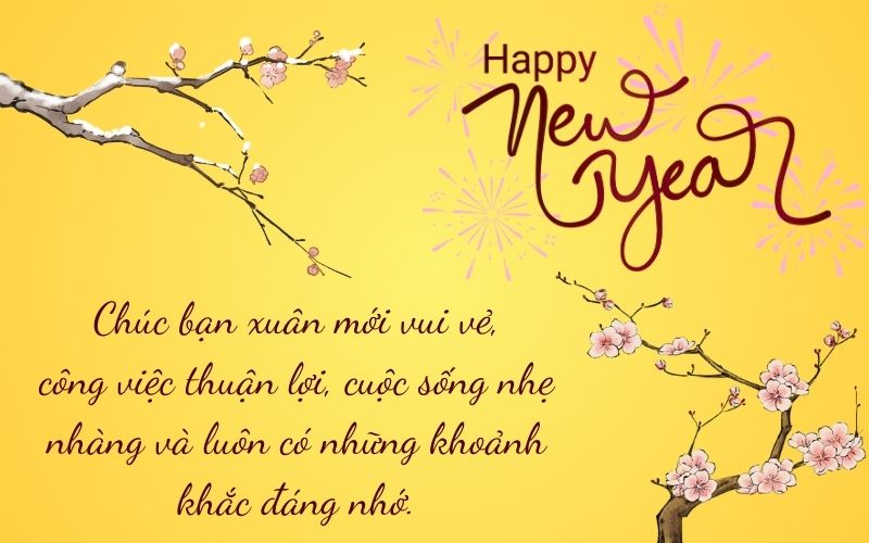 Hình ảnh Tết truyền thống với hoa mai, hoa đào, bánh chưng gợi cảm giác sum vầy, ấm áp ngày đầu năm