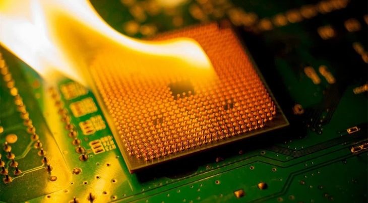 Các ứng dụng và tiến trình chạy ngầm có thể tạo tải công việc cho CPU mà bạn không nhận thấy, làm tăng nhiệt độ và gây ảnh hưởng đến hiệu suất máy tính