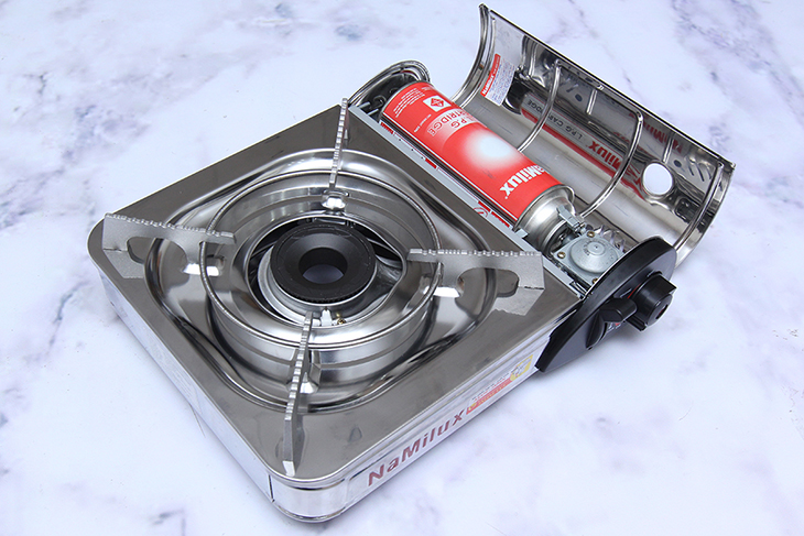 Các chất liệu phổ biến chế tạo bề mặt bếp gas