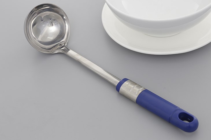 Vá inox DMX VN002 có tay cầm được làm từ nhựa cách nhiệt cao cấp
