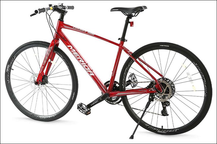 Xe Đạp Đường Phố Touring Merida Explorer 600 29 inch Size M được trang bị bộ 11 líp phù hợp sử dụng đi học, đi làm hằng ngày