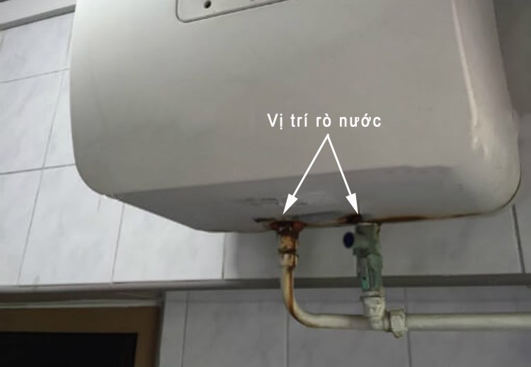 Máy nước nóng Ferroli bị rò rỉ nước có thể gây nguy hiểm cho người sử dụng