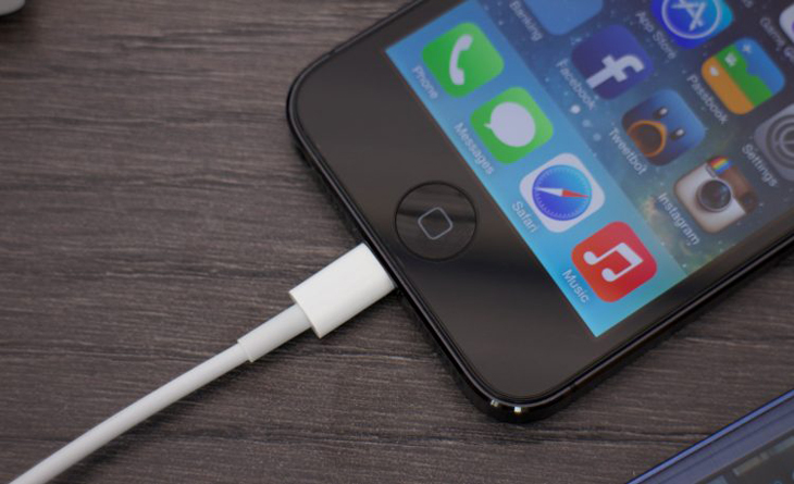 Sạc qua đêm không khiến pin iPhone bị chai mà chúng chỉ gặp tình trạng này khi bạn sạc quá số lần cho phép.