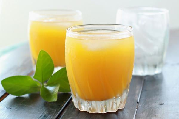 Nước cam cung cấp rất nhiều vitamin