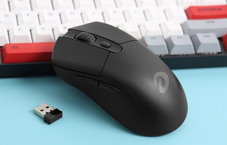 Chuột không dây DareU A918 kết nối đa năng với các thiết bị thông qua đầu thu USB