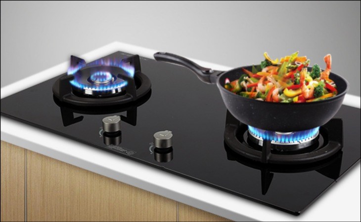 Bếp ga âm Electrolux EGT7627CK có thiết kế nhỏ gọn và dạng lắp âm không chiếm nhiều diện tích, phù hợp dành cho căn bếp nhỏ