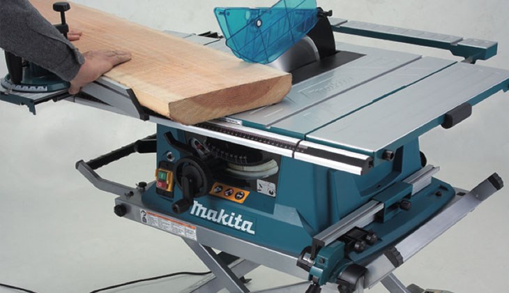 Máy cưa bàn Makita MLT100 1500W dùng điện cho khả năng cắt xén gỗ linh hoạt với độ chính xác cao, công suất lớn