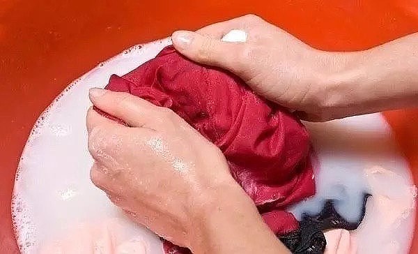 sử dụng bột giặt chuyên dụng