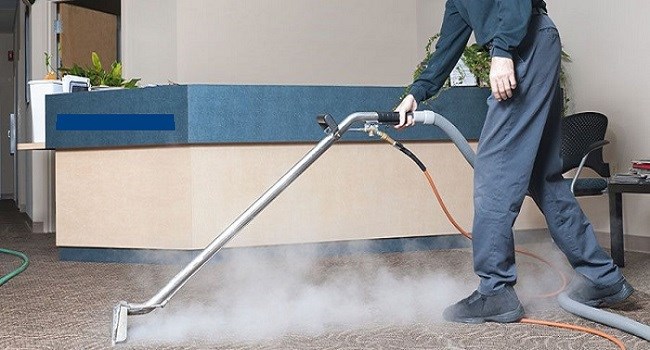 Máy giặt thảm hơi nước nóng là thiết bị chuyên dụng để giặt thảm