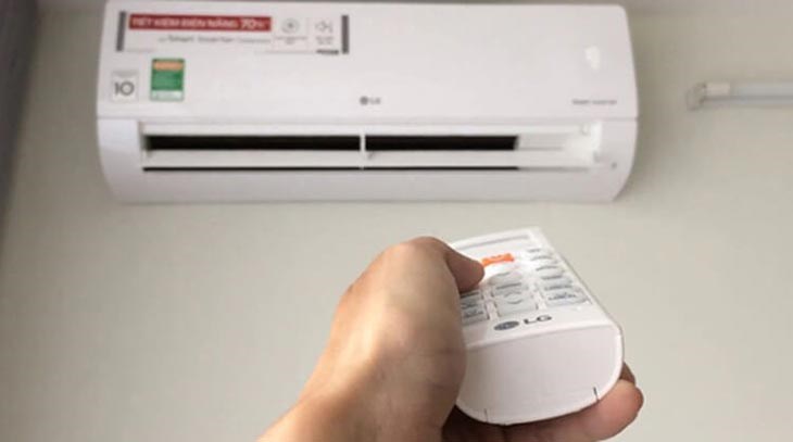 Remote của máy lạnh LG bị mất màn hình có thể là do bị hư hỏng hoặc hết pin