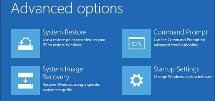 Chọn System Restore